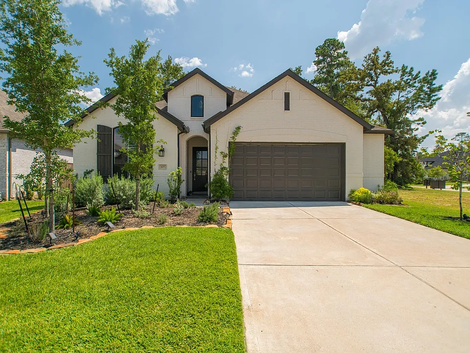 427 Boggy Belt Ln