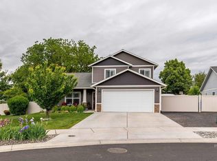3125 Cherry Tree Cir, Lewiston, ID 83501