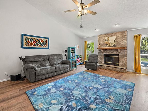 4th image of 3364 Morgan St