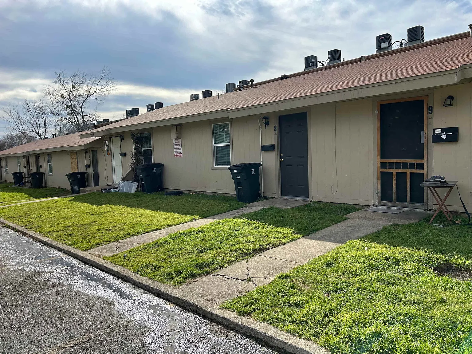 1807 Mulford Street — Photo 1