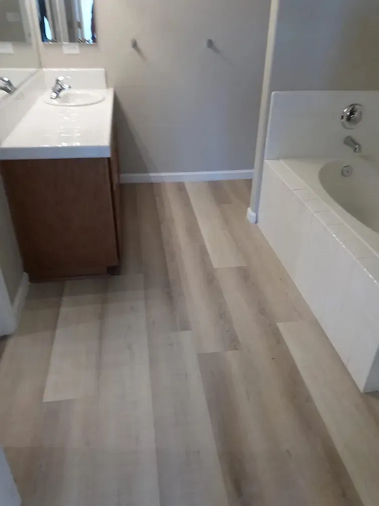 4 bed, 2038 sqft, $2,600 — Photo 4
