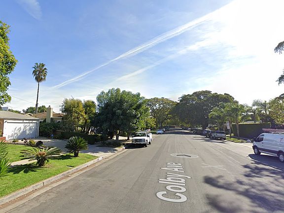 3rd image of 2432 Colby Ave
