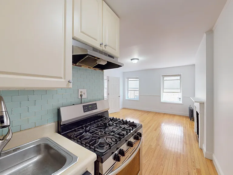 123 Lexington Ave #5R — Photo 6