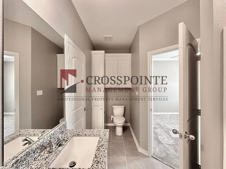 3 Bedroom 2.5 Bathroom Townhomes At Villa Rosa! Now Offering 1/2 Off First Full Months Rent! — Photo 25