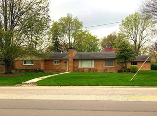 901 S Mercer Ave, Bloomington, IL