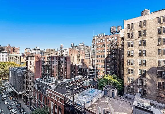 5th image of 1 Irving Pl APT G9d