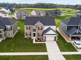 51104 Nature Trail Dr, Macomb, MI 48042