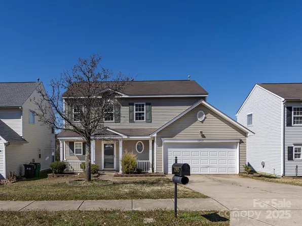 12915 Deaton Hill Dr, Charlotte, NC 28269