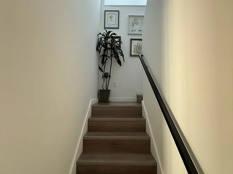 9783 Ellington Ln — Photo 10