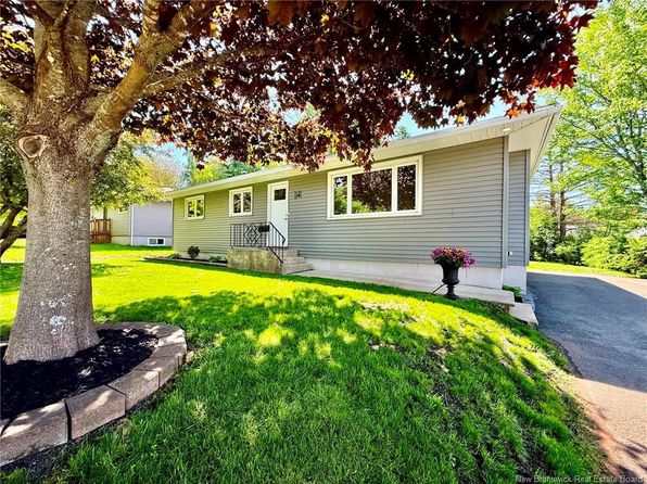 14 Brunswick St, Riverview, NB E1B 2Y4