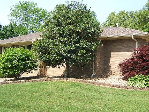 4th image of 2365 Harriet Ln