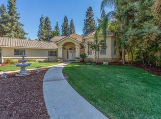 164 Dovewood Cir, Reedley, CA 93654