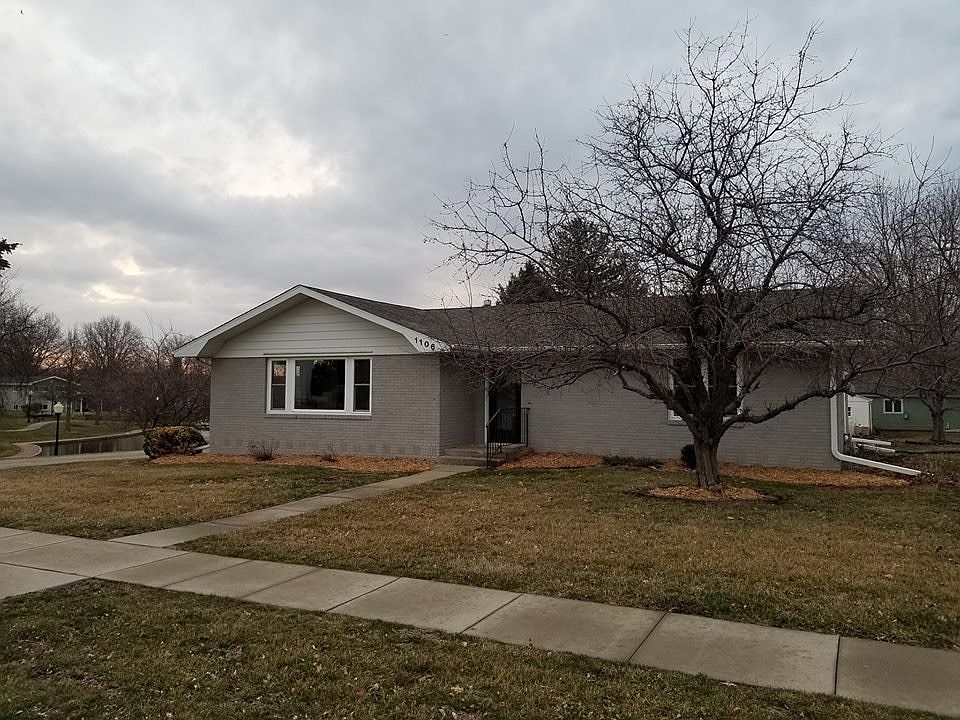 Fresh paint and new windows!
