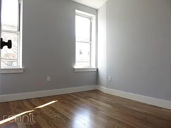 Rented by Rennit Inc.