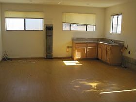 5th image of 18028 Regina Ave