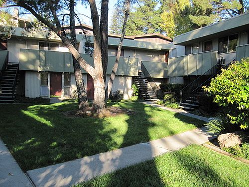 1st image of 2130 Ascot Dr APT 227