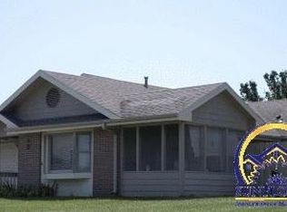 2393 SW Fountain Pl, Topeka, KS 66614