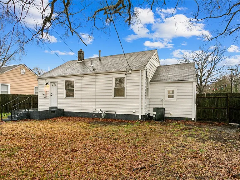 428 Hampton Roads Ave — Photo 33