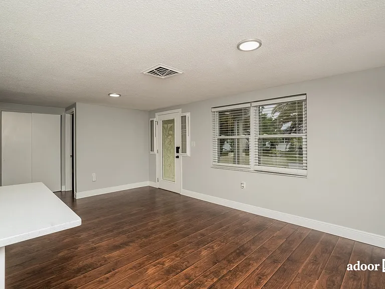 9739 Richwood Ln — Photo 6