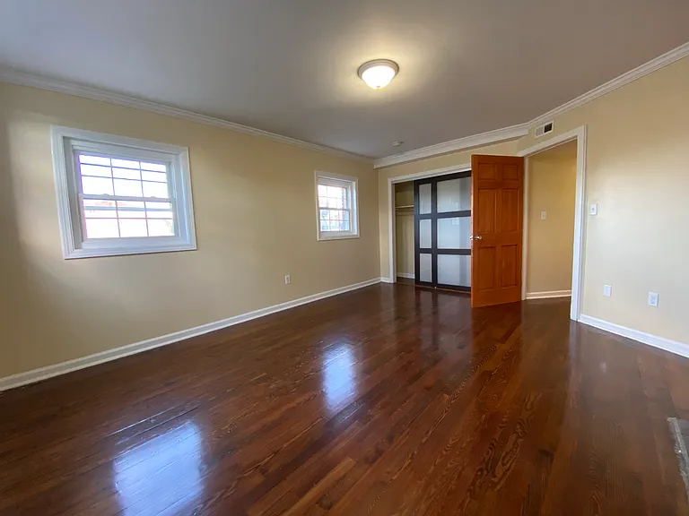 75 Whitney Ave #4A — Photo 12