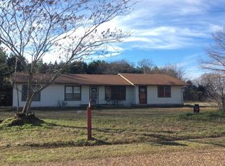 681 County Road 3321, Omaha, TX 75571