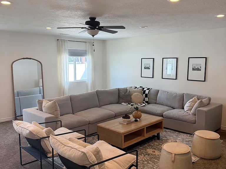 370 N 800 W — Photo 19