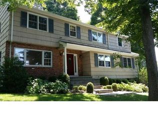 2 Wilson Ridge Rd, Darien, CT 06820