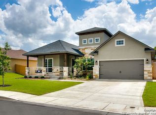 203 Strasbourg St, Castroville, TX 78009