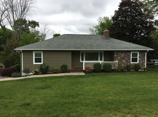 54 Joy Rd, Middlebury, CT 06762