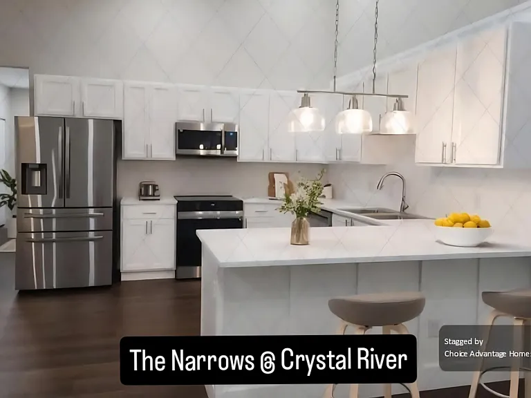 6376 W Flanders Ln — Photo 3