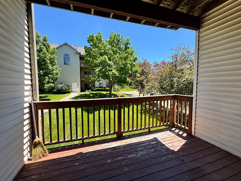 2855 Coral Ct #204 — Photo 10