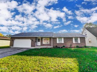 1002 Meadowview Dr, Celina, OH 45822
