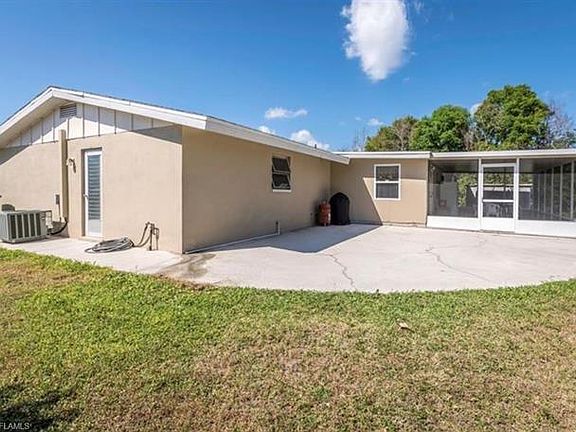 3rd image of 249 Seminole Blvd