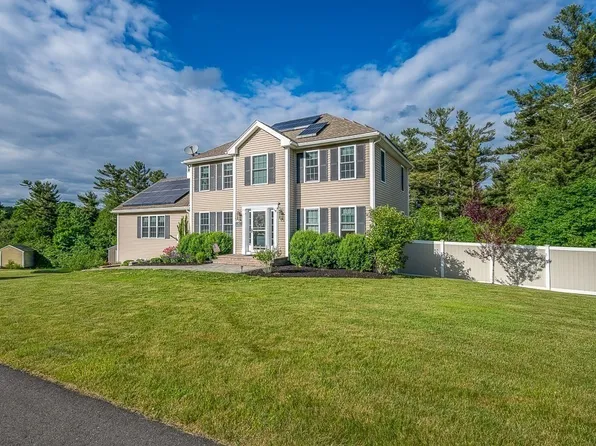 10 Grizzly Dr, Rutland, MA 01543