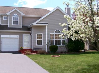 41 Sunflower Ridge Rd, South Setauket, NY 11720