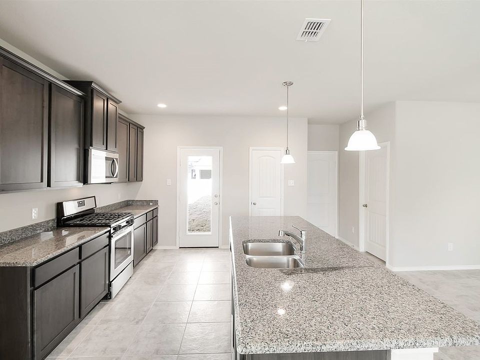 1st image of 2921 Dixondale Dr