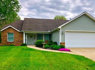 2215 Bobolink Dr, West Lafayette, IN 47906