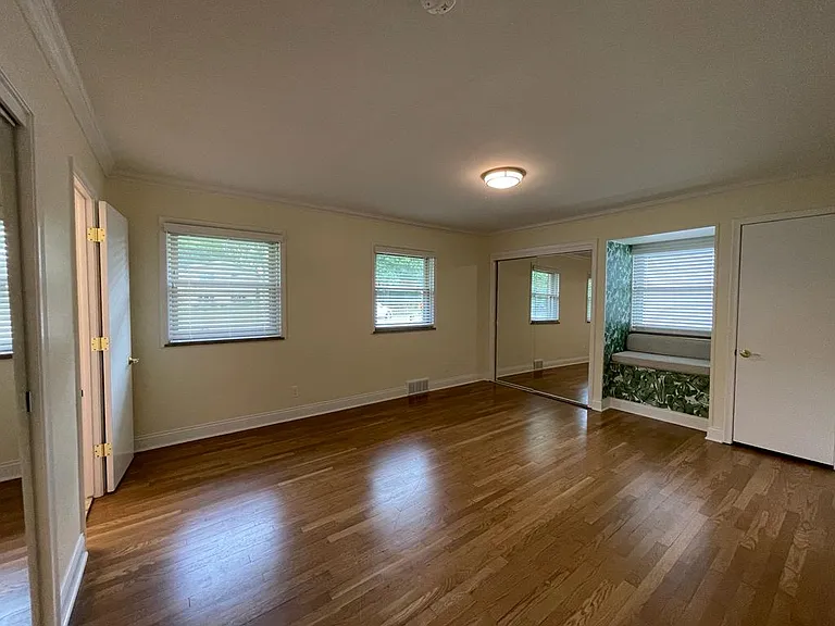 1533 Cambridge Rd — Photo 7