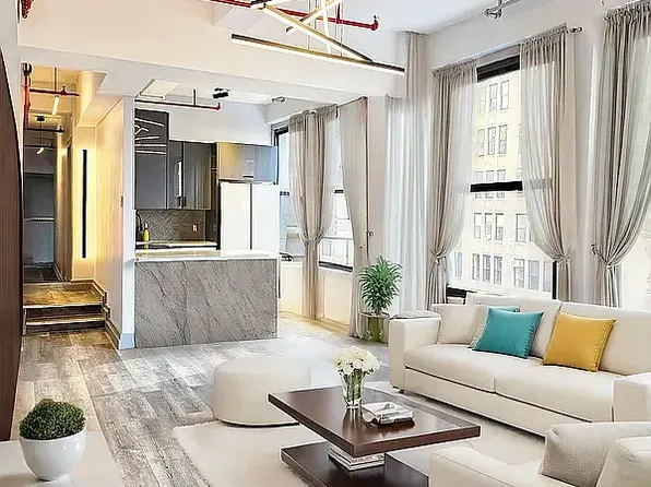 214 W 30th St APT 6, New York, NY 10001
