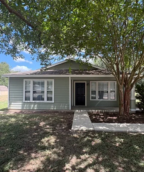 219 Windmill Hl — Photo 1