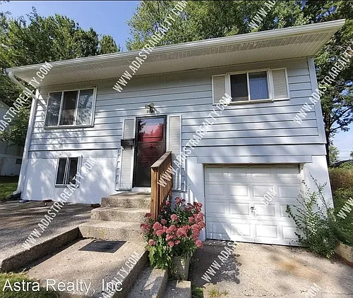 9532 Booth Ave Photo 1