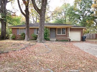 2111 Glenbrook Dr, Tyler, TX 75701