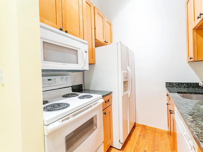 1318 14th St NW #206 — Photo 9