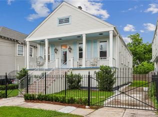 2127 Robert St, New Orleans, LA 70115