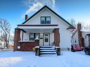34805 Ash St, Wayne, MI 48184