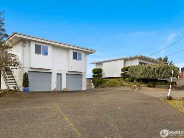 1242 Browns Point Boulevard NE, Tacoma, WA 98422