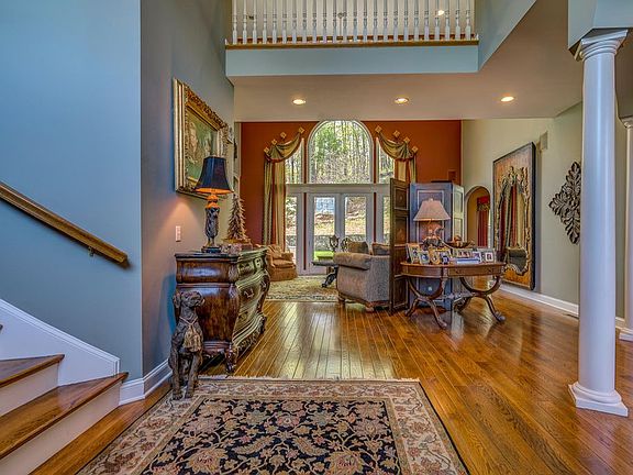 3rd image of 5445 Woodchuck Ln