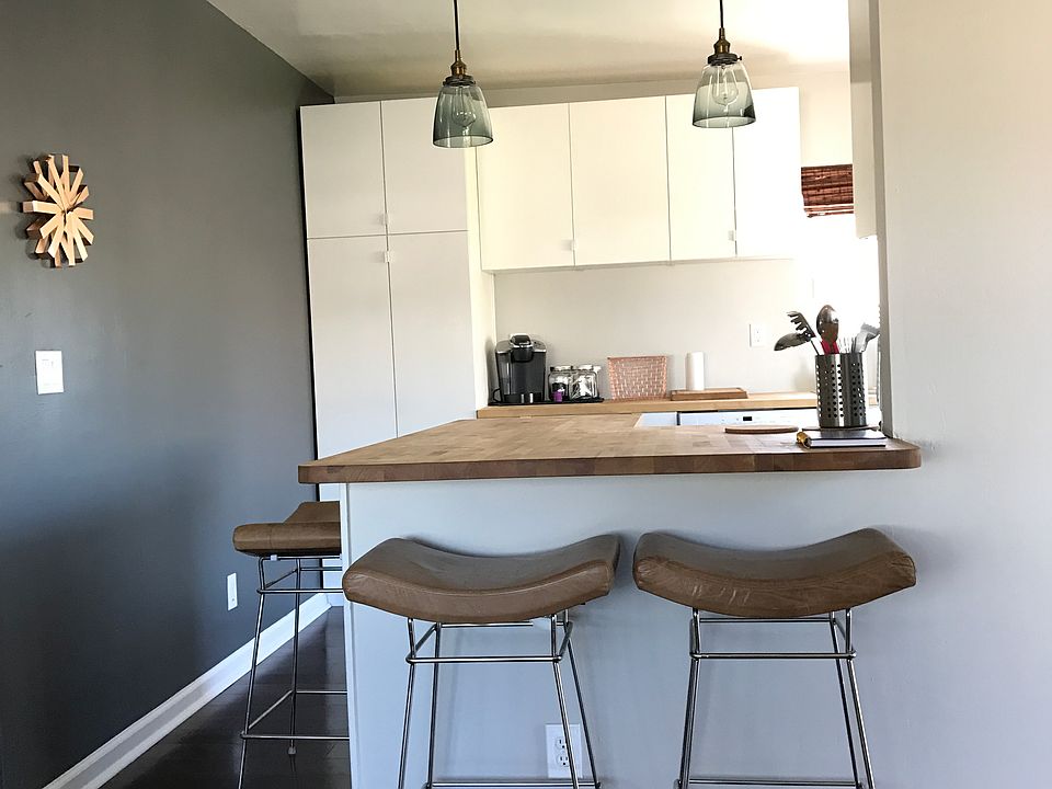 1st image of 4454 42nd St