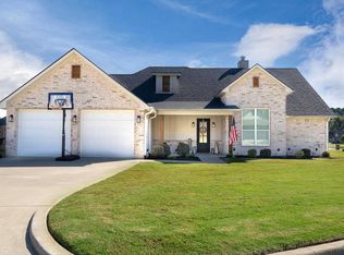 201 Saddle Brook Cir, Hallsville, TX 75650