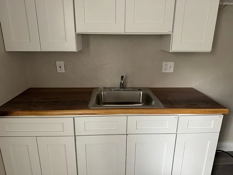 4500 Eichelberger Ave — Photo 3